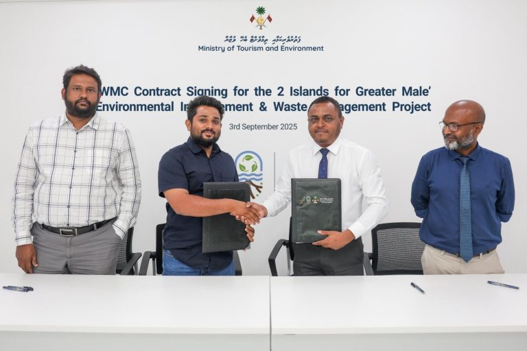Government Awards Contracts for Waste Management Centres in Vaavu Atoll