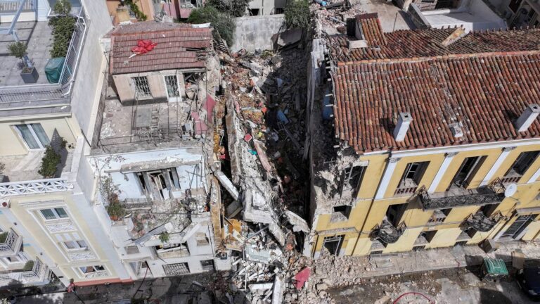 Four Americans among six killed in Athens building blast near Acropolis Emergency crews at site of building explosion in Athens Plaka district near Acropolis