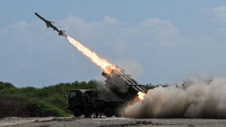 Ukrainian air defence forces during operations (file photo)